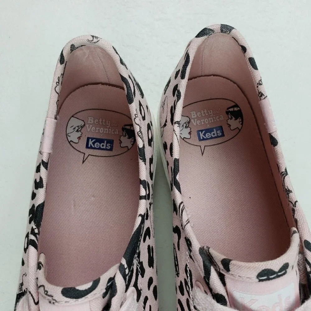 Keds Betty & Veronica Triple Kick Sneakers Pink Leopard Womens 9.5 Lace Up Shoes